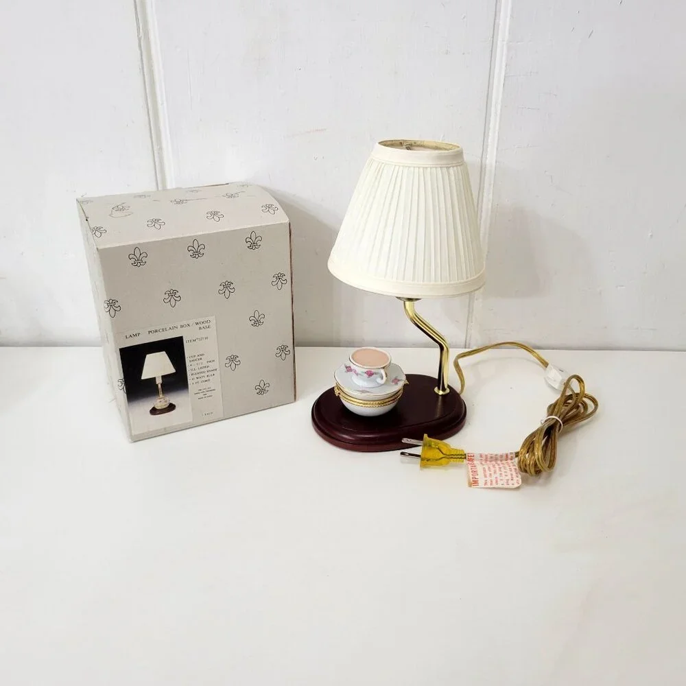 Night Light with Trinket Box/Pill Box and Lampshade - Picture 2 of 8